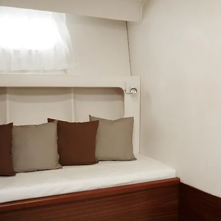 Botel Fourstar *